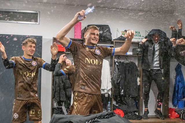 式来到鲁能 式来到鲁能